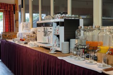 Breakfast buffet