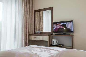 Photo 8