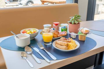 Breakfast buffet
