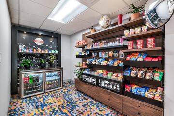 Snack bar