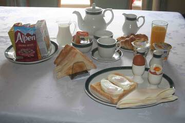 Breakfast meal