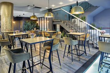 Coffee shop