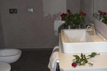 Photo 34
