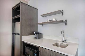 Private kitchenette