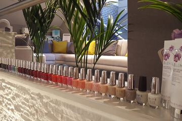 Nail salon