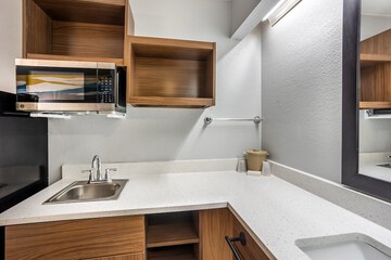 Private kitchenette