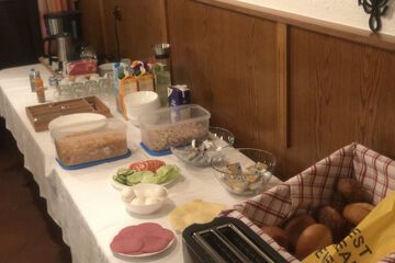 Breakfast buffet