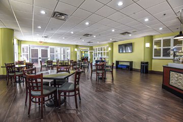 Breakfast/Coffee Service 108 of 113