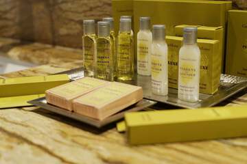 Bathroom amenities