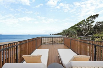Beach/ocean view