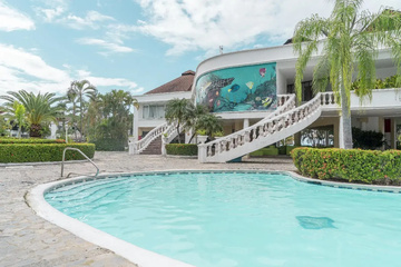 pool