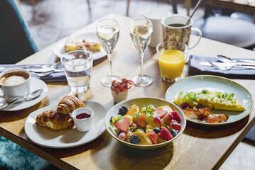 Breakfast meal