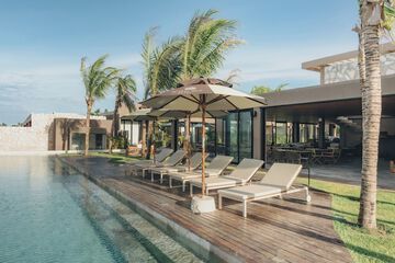 Infinity pool