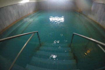 Indoor spa tub