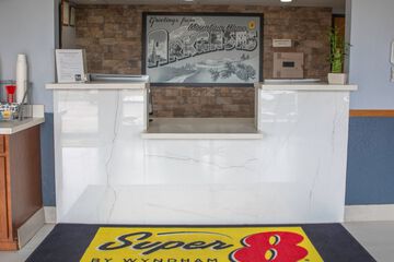 Check-in/check-out kiosk