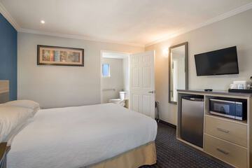 Room 7 of 24