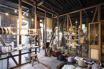 Gift shop