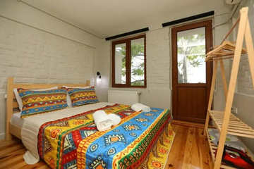 guest_rooms