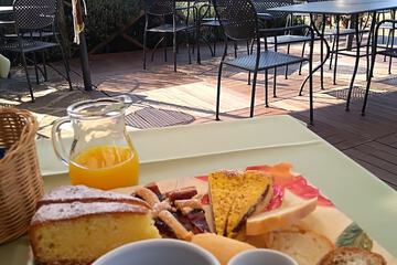 Breakfast meal