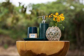 Bathroom amenities