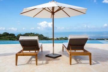 Infinity pool