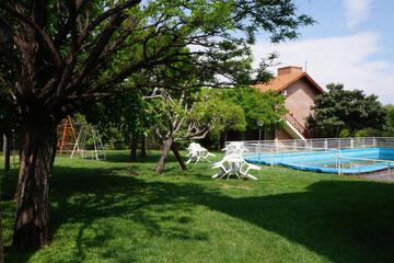 Photo 33