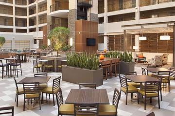 Embassy Suites by Hilton Bloomington / Minneapolis