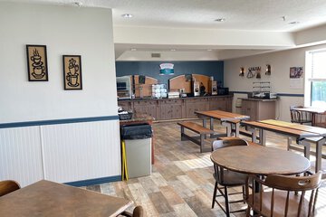 Breakfast/Coffee Service 118 of 135