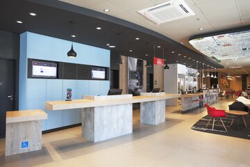 Reception hall