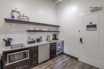 Private kitchenette