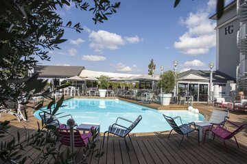 Sundeck