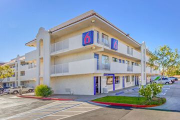 Motel 6 Phoenix AZ - West