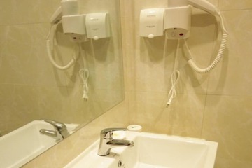 Bathroom sink