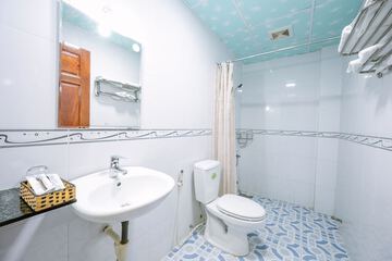 Bathroom amenities
