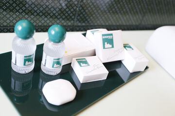Bathroom amenities