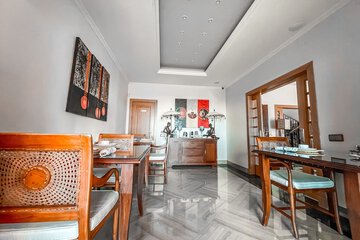 Coffee shop