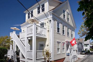 Benchmark Inn