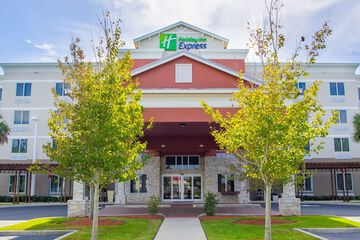 Holiday Inn Express & Suites Palm Bay by IHG
