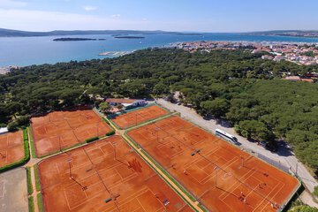 Tennis court