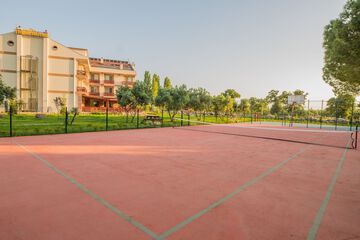 Tennis court