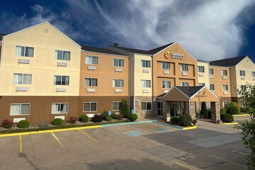Comfort Inn & Suites Coralville - Iowa City near Iowa River Landing