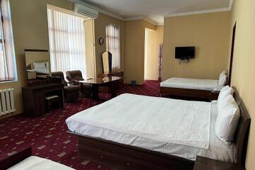 Photo 12