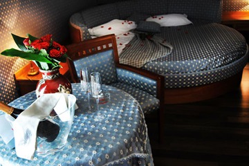 Room service - dining