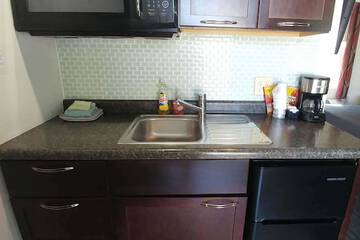 Private kitchenette