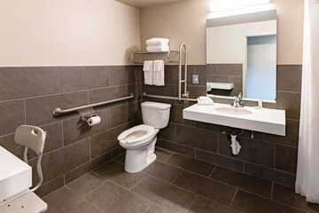 Room 15 of 80