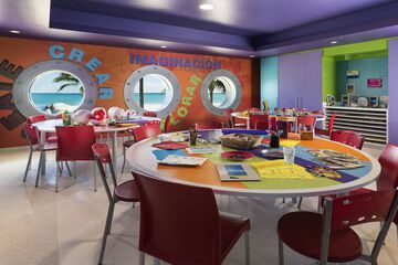 Children's play area - indoor