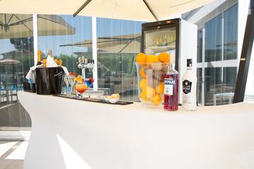 Poolside bar