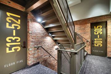 Ballroom/Hall 109 of 111