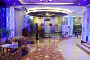 Check-in/check-out kiosk