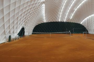 Tennis court